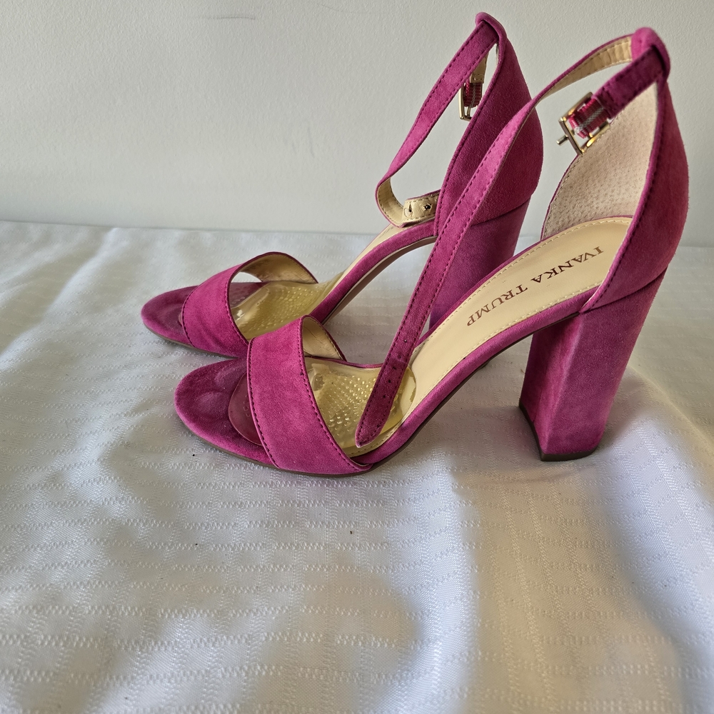 Ivanka Trump Fuchsia Suede Heels - Picture 4 of 4